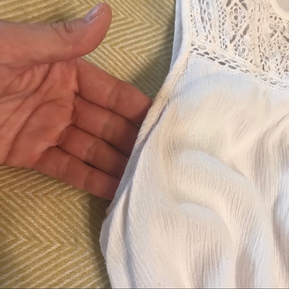 Naked Zebra white flowy tank with optional tie - Picture 4 of 4